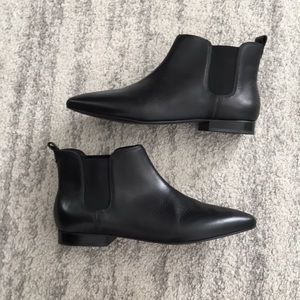 Leather ankle boot